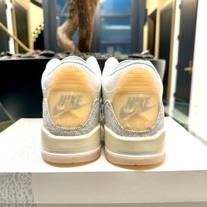 NWT DS Jordan 3 ivory craft sneakers. Never worn, in original packaging!